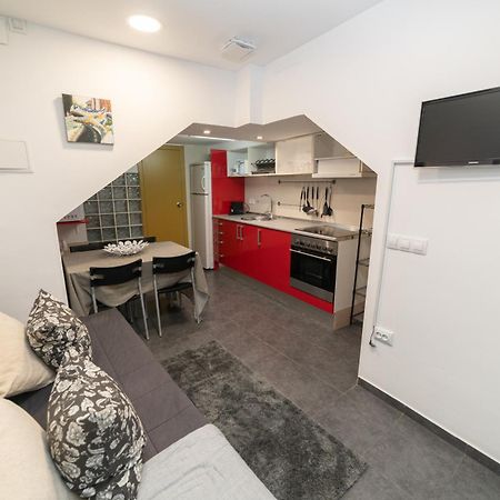 Barcelona Apartment Near Park Gueell Exterior photo