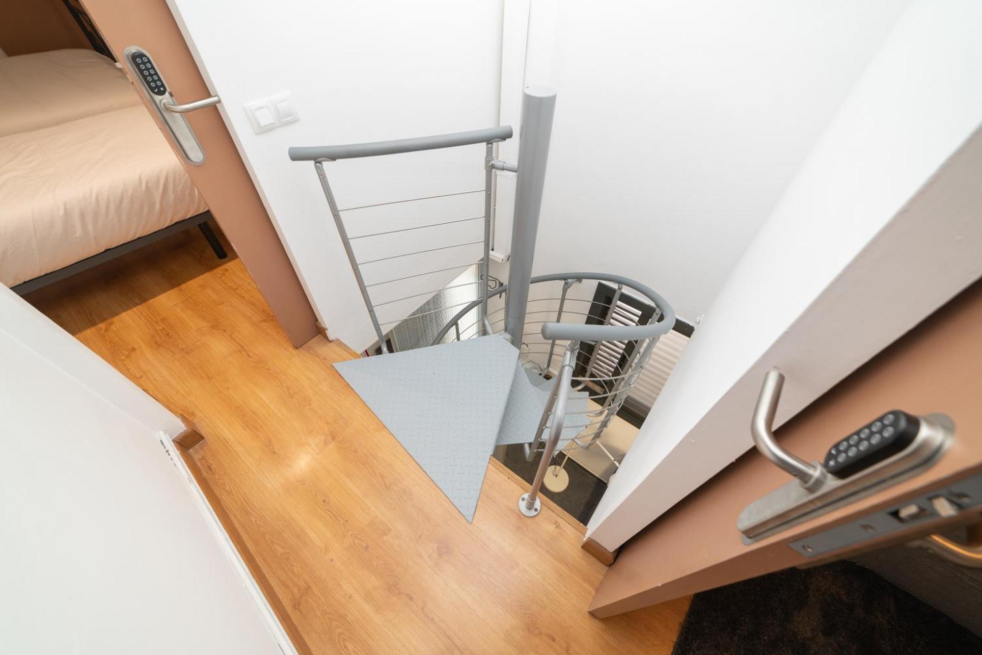 Barcelona Apartment Near Park Gueell Exterior photo